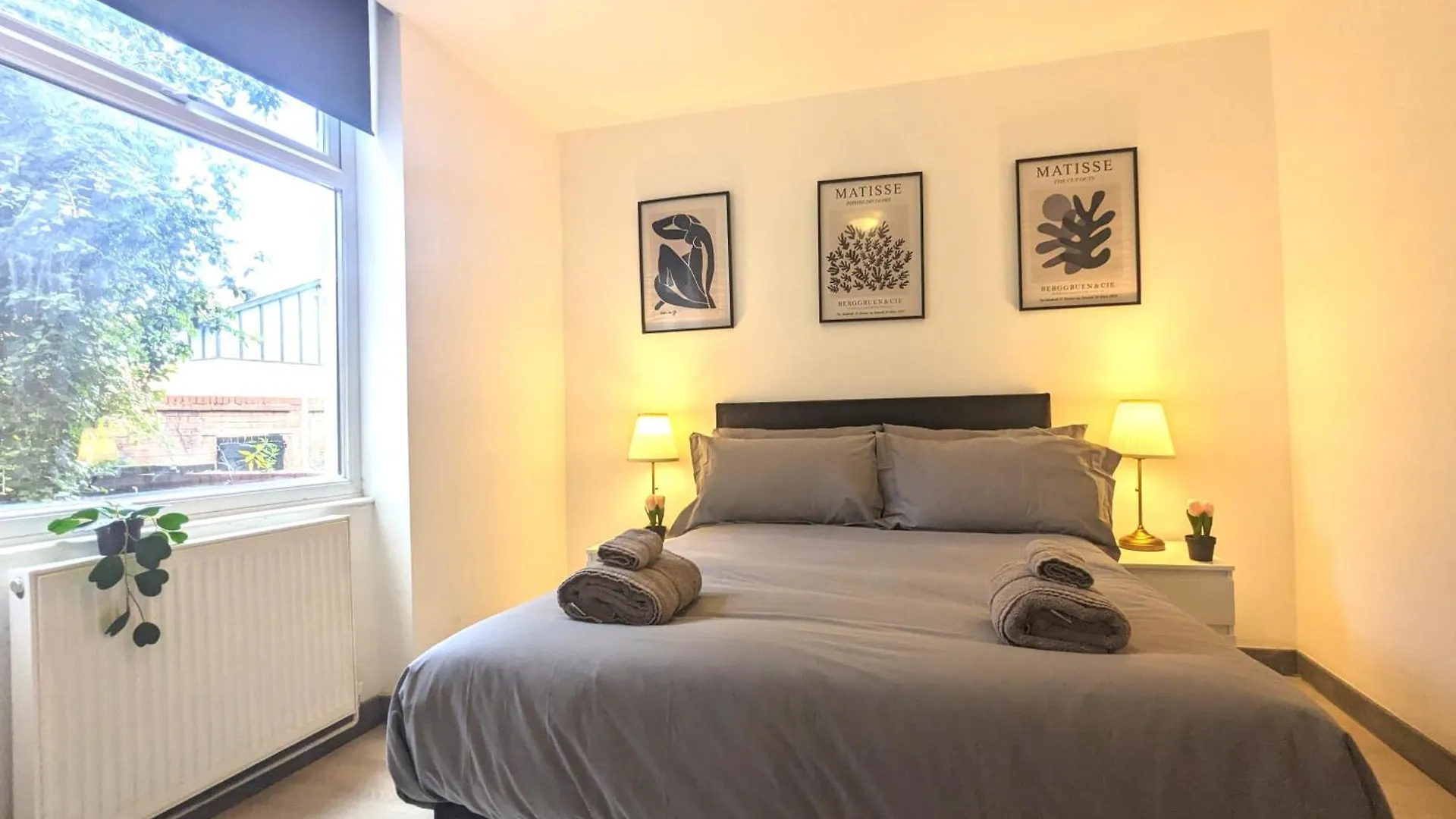 Room Near City Centre Private Bath Free Parking Liverpool