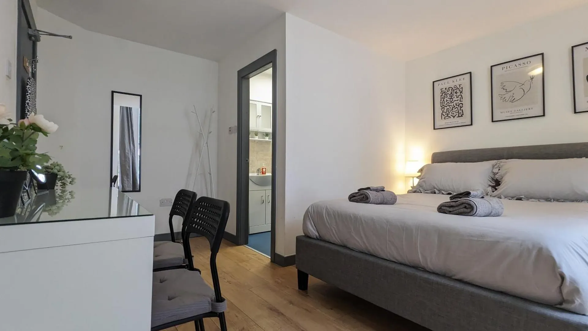Room Near City Centre Private Bath Free Parking Liverpool Reino Unido